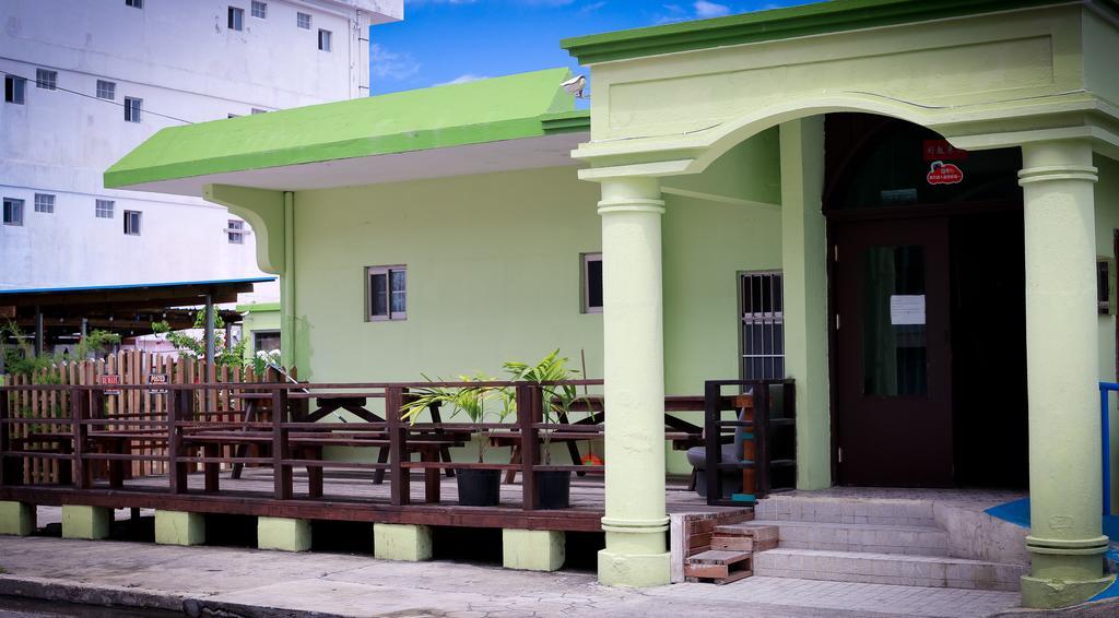 G.T. Guest House Garapan Buitenkant foto