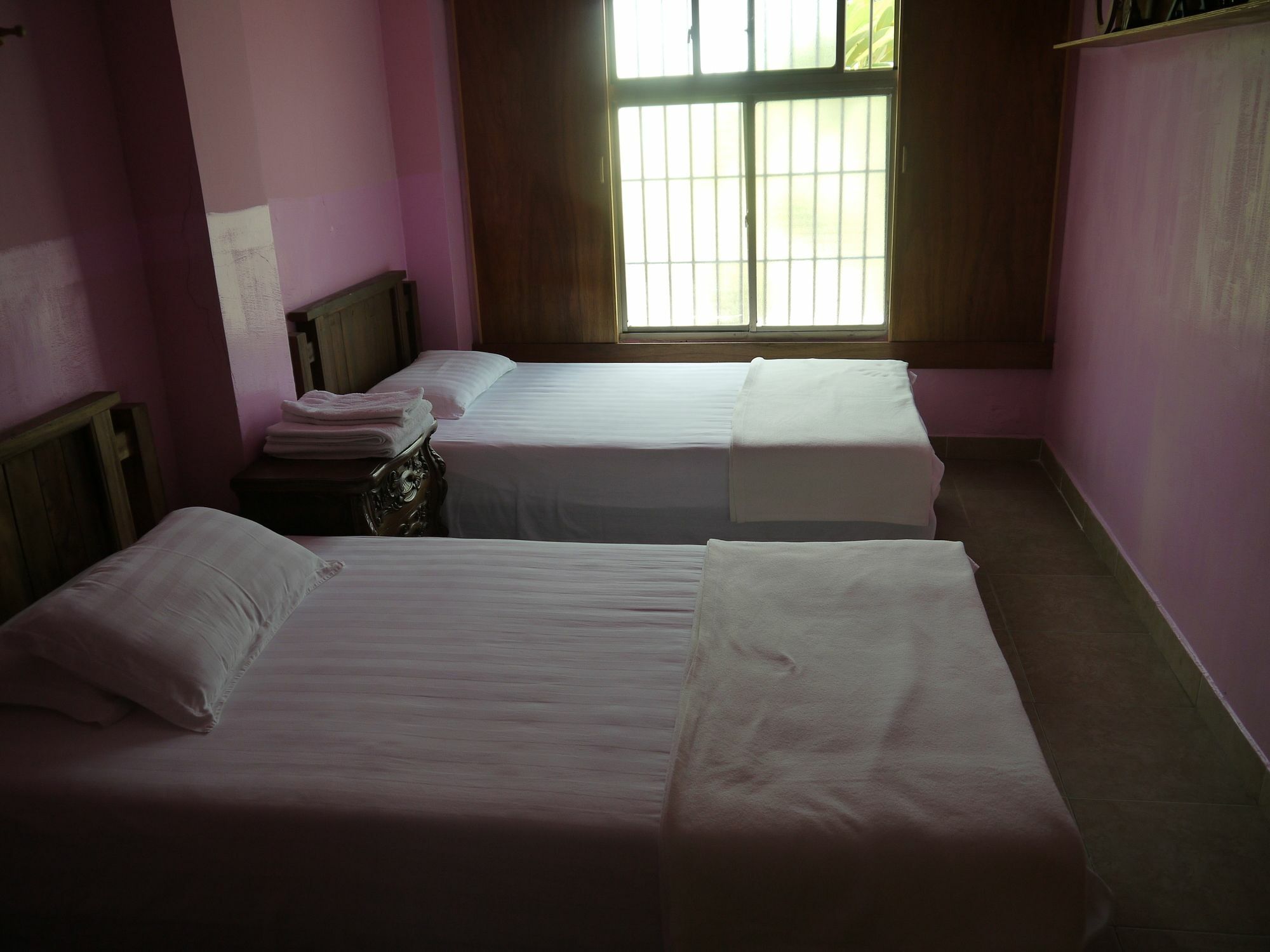 G.T. Guest House Garapan Buitenkant foto