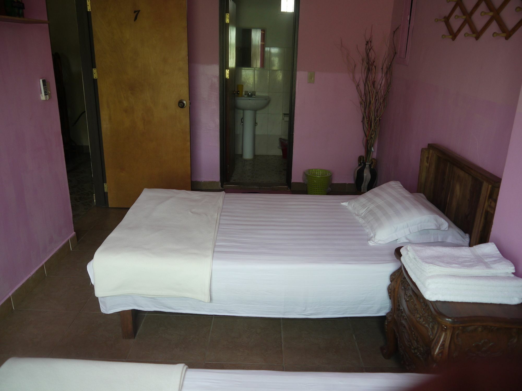 G.T. Guest House Garapan Buitenkant foto